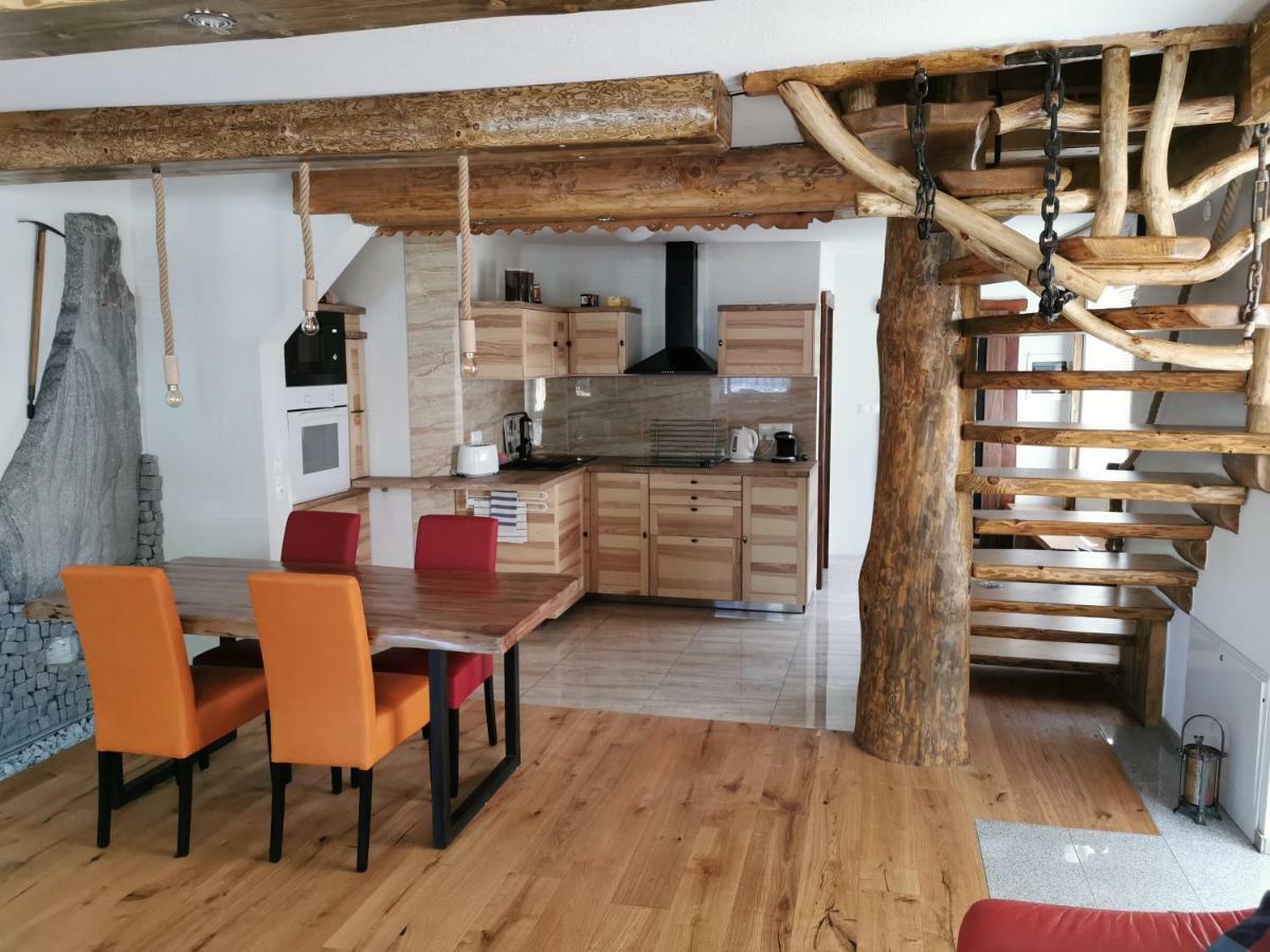 Ferienwohnung Privat Kamzik Vel'ka Lomnica Exterior foto
