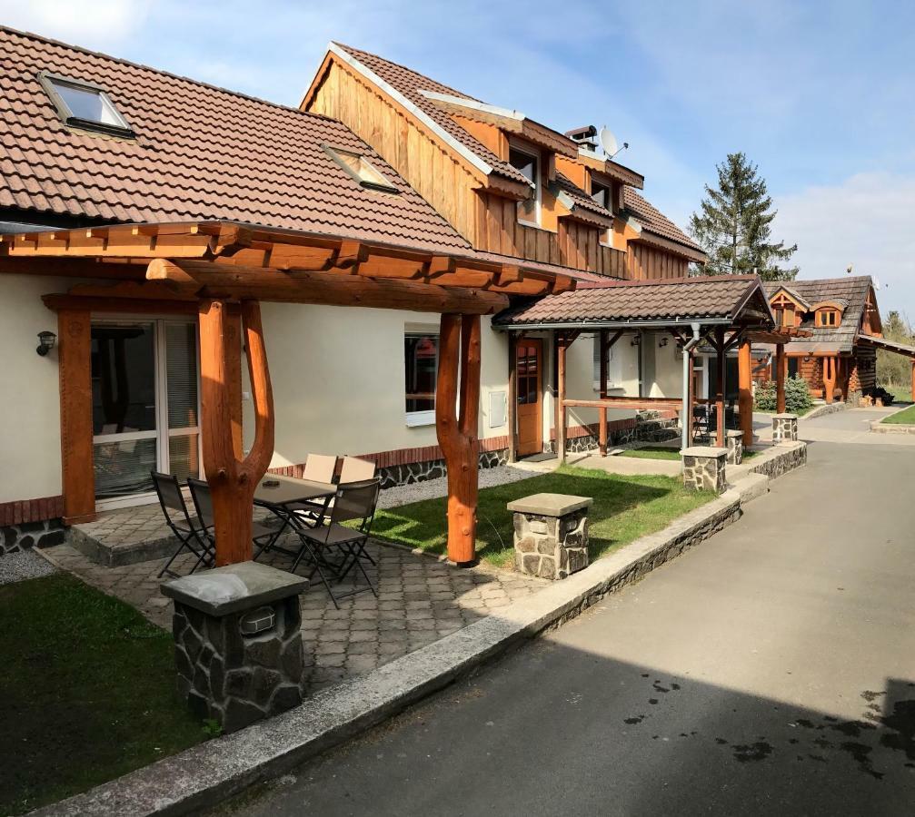Ferienwohnung Privat Kamzik Vel'ka Lomnica Exterior foto